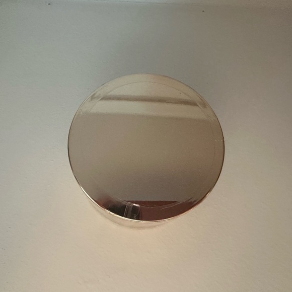 JLO BEAUTY- Firm + Flaunt™ Targeted Booty Balm - Picture 5 of 7